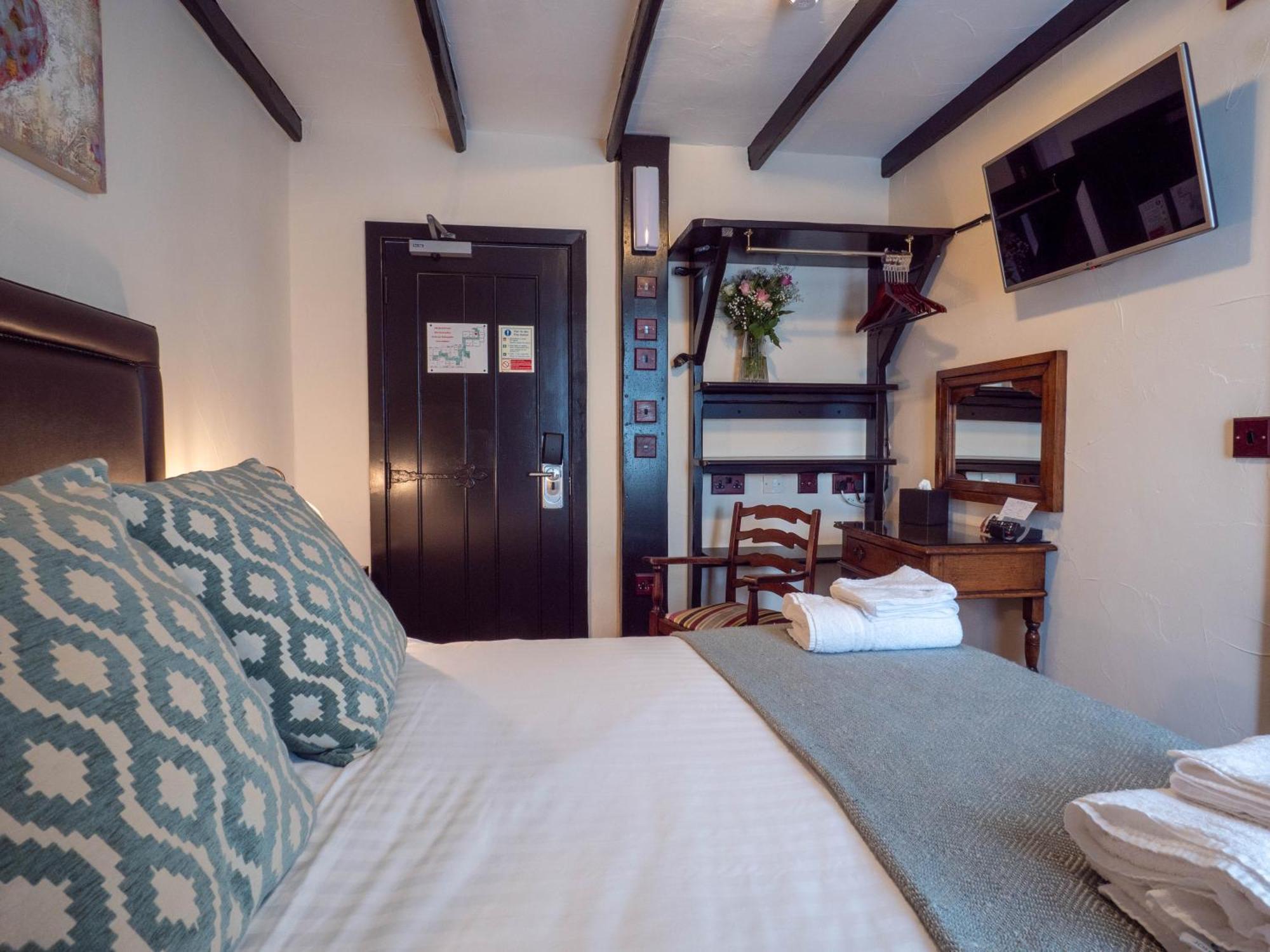 The Black Boy Inn Caernarfon Bagian luar foto
