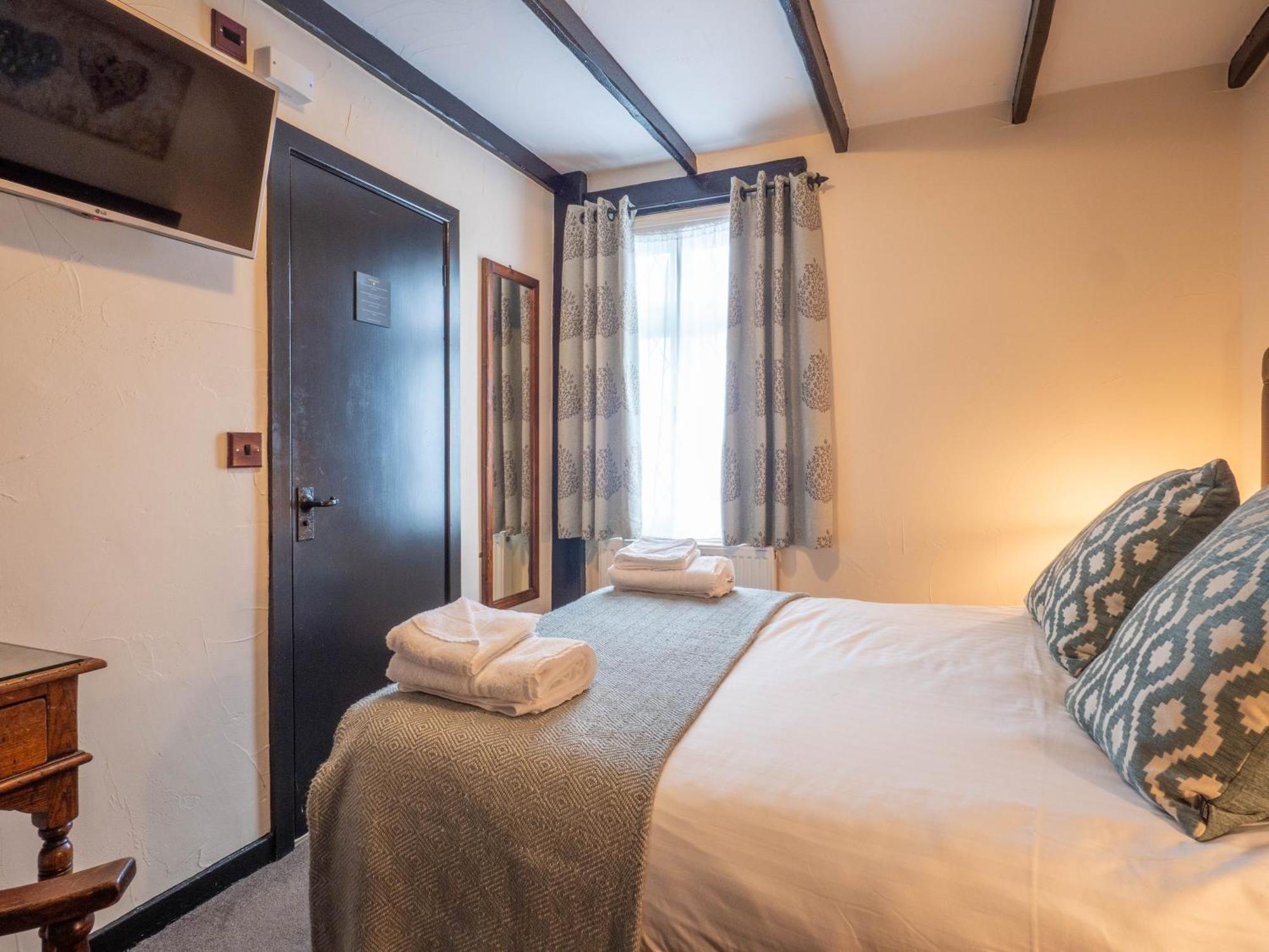 The Black Boy Inn Caernarfon Bagian luar foto